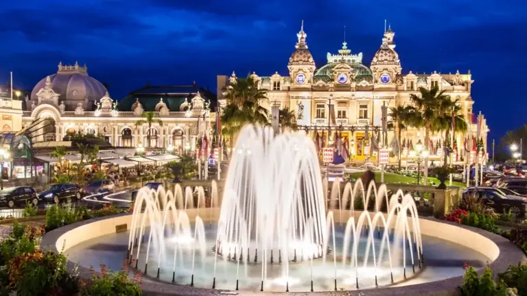 Luxury Palace Stay USA: Evaluating Historic Gilded Age Estates